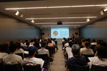 駿台医学部専門校 細谷 一史氏講演の風景