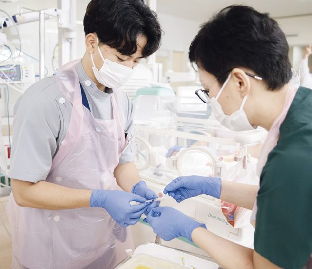 小児科 NICUでの実習風景